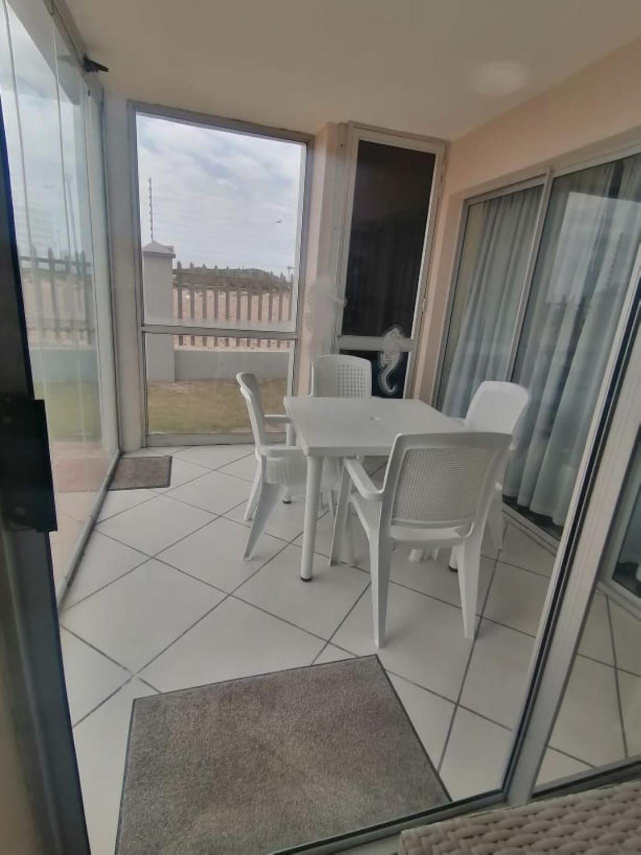 Modern Seaview Apartment Port Elizabeth Exteriör bild